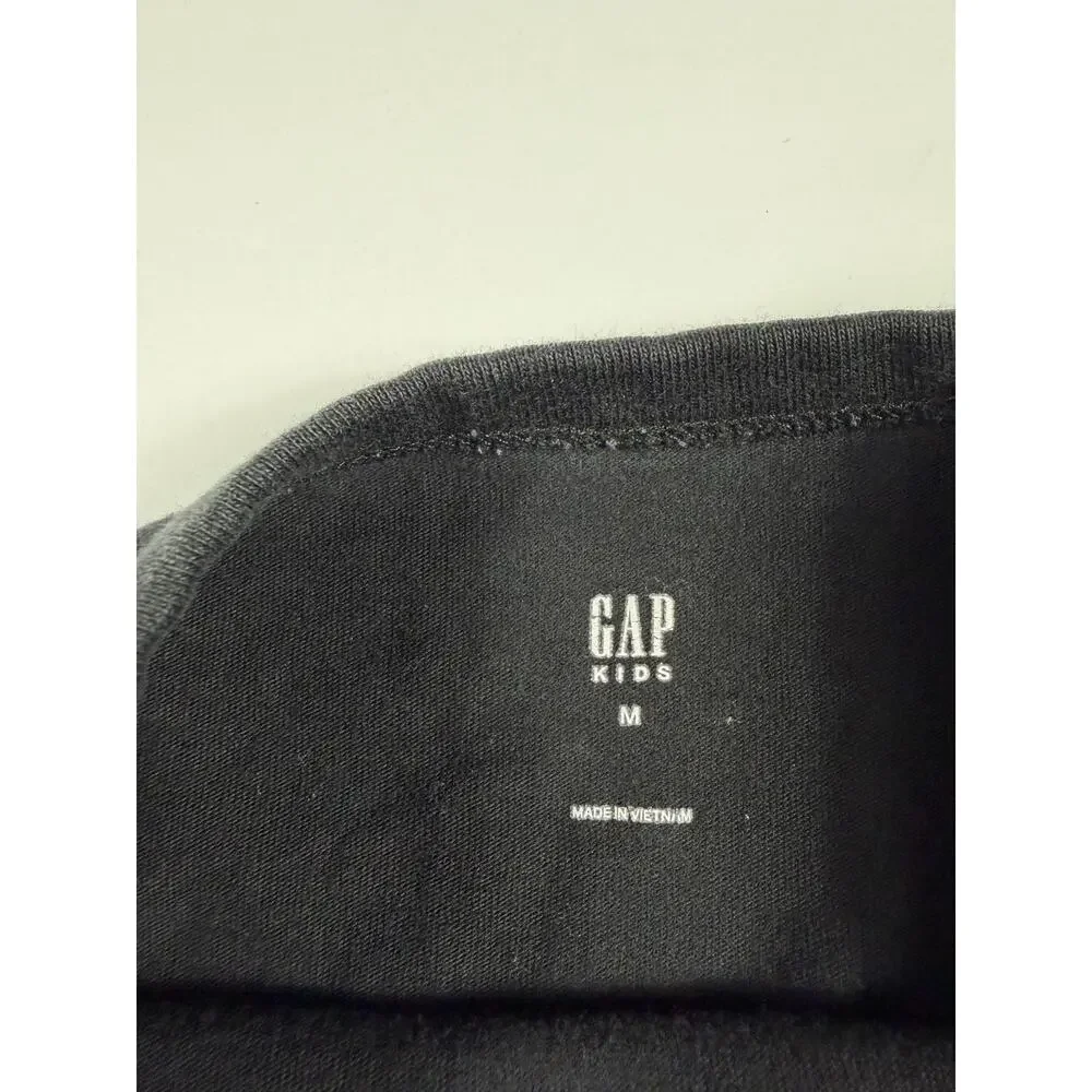 Gap Kids Boys’ Eclipse Basketball Graphic Long Sleeve T-Shirt Black 8-9 medium